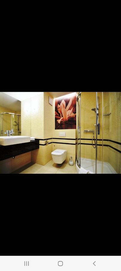 Apartament 2 Pokojowy Prywatny Z Aneksem Kuchennym W Hotelu Diva Kolobrzeg Bagian luar foto