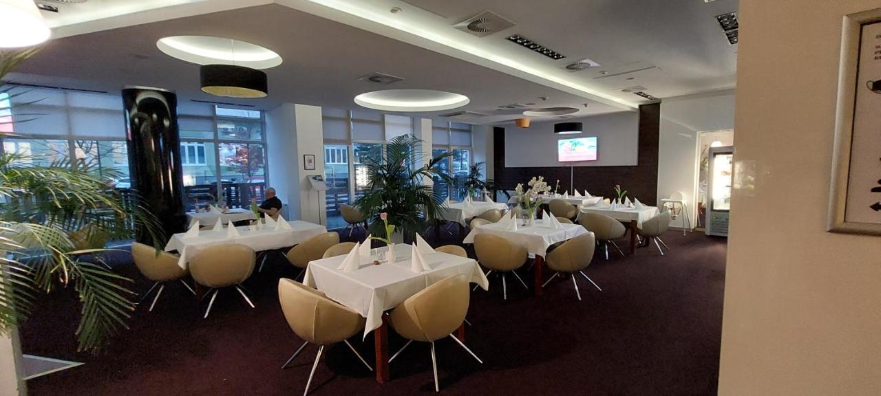 Apartament 2 Pokojowy Prywatny Z Aneksem Kuchennym W Hotelu Diva Kolobrzeg Bagian luar foto